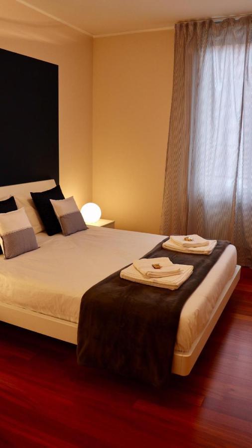 A Casa Di Grace Bed & Breakfast Basiglio Bagian luar foto