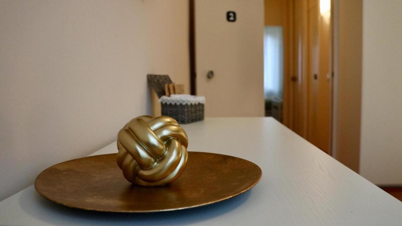 A Casa Di Grace Bed & Breakfast Basiglio Bagian luar foto