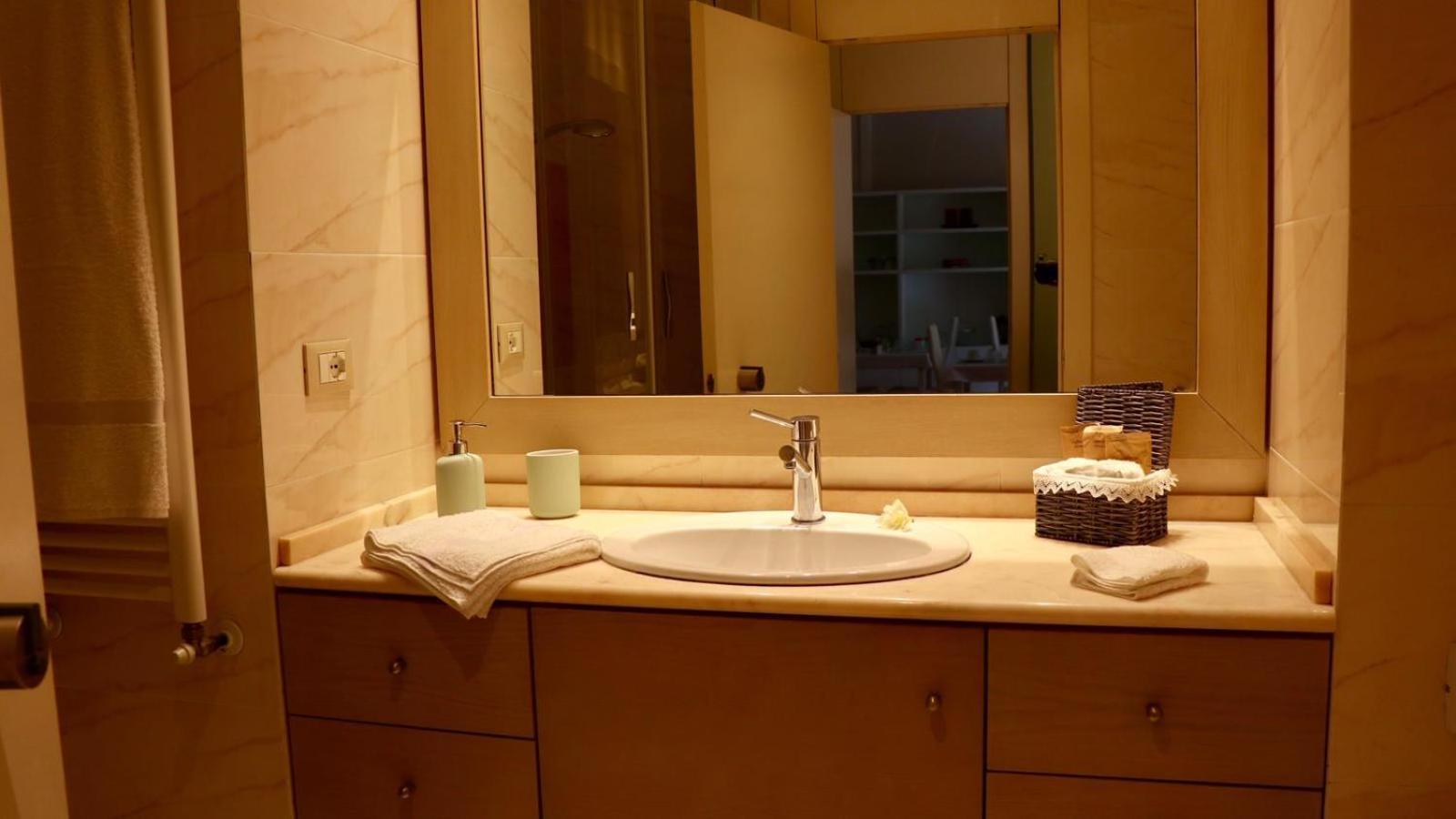 A Casa Di Grace Bed & Breakfast Basiglio Bagian luar foto