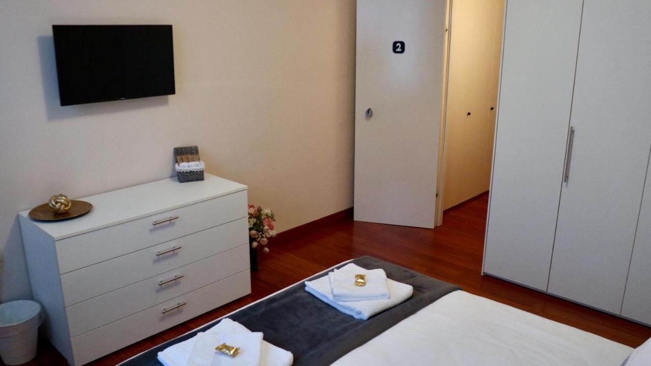 A Casa Di Grace Bed & Breakfast Basiglio Bagian luar foto